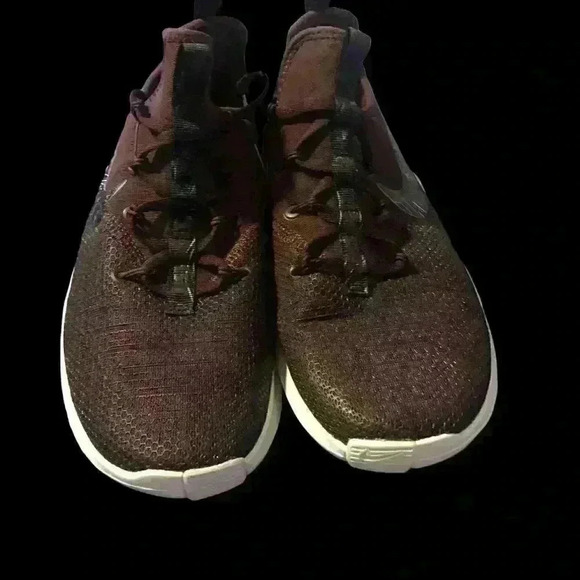 Nike Free TR 8 Print Burgundy Crush/White-Sail AH0709-600‎ Women's Size 8 - Picture 6 of 6